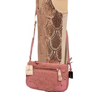 🌻 COACH 36490 🌻 MARSHMALLOW PINK SHEARLING SMALL RHYDER POUCHETTE CROSSBODY